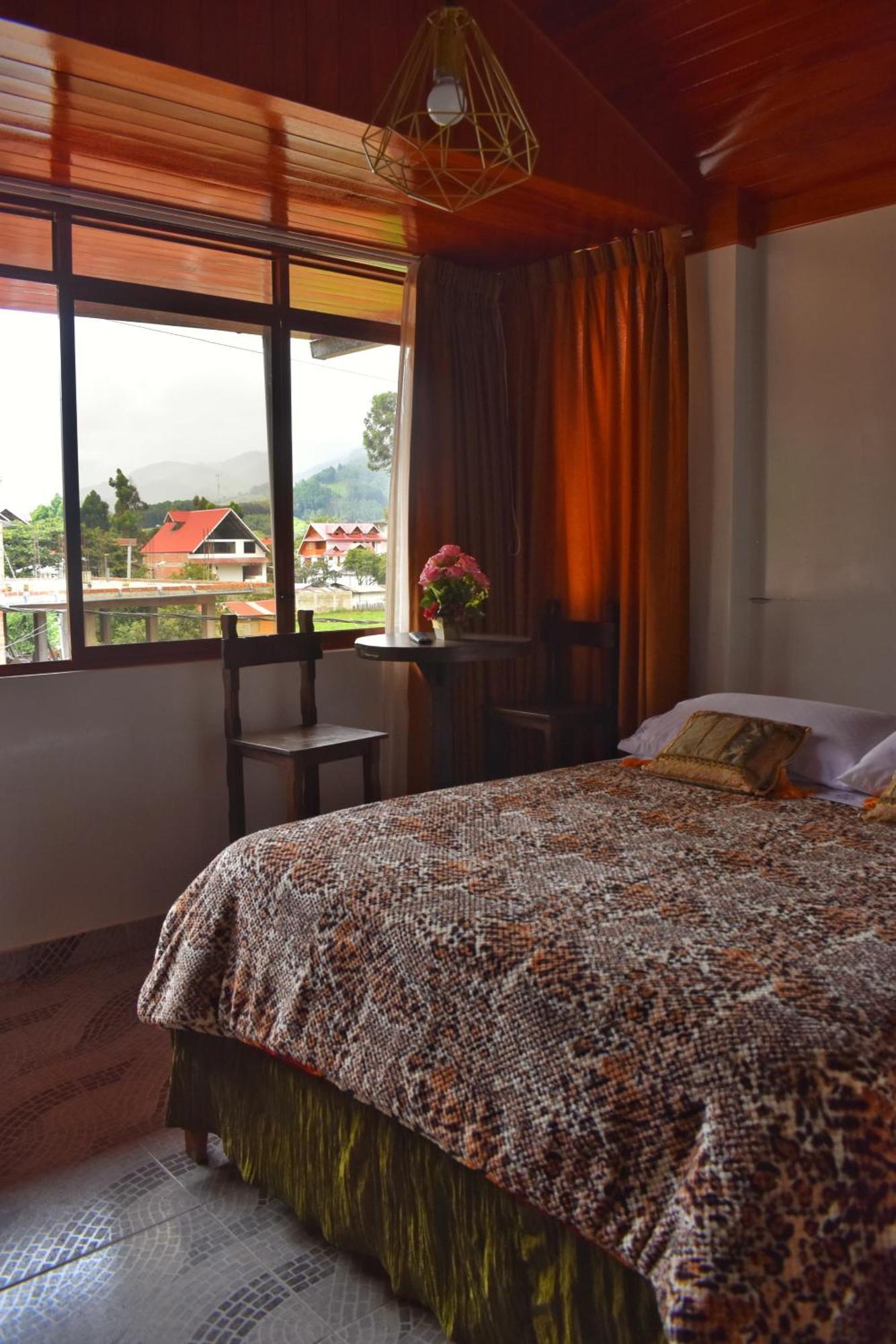 Suzet House Guest House Oxapampa Ngoại thất bức ảnh